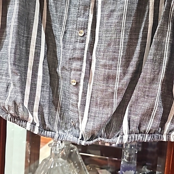 Dynamite Off The Shoulders Top Gray/white stripes size xs - Picture 4 of 10